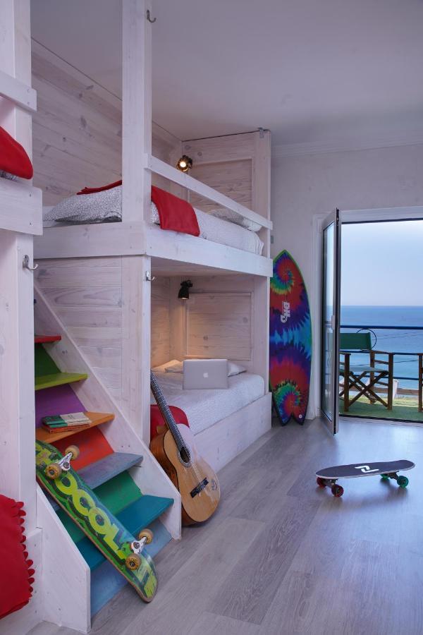 Хостел Chill In Ericeira Surf House Экстерьер фото