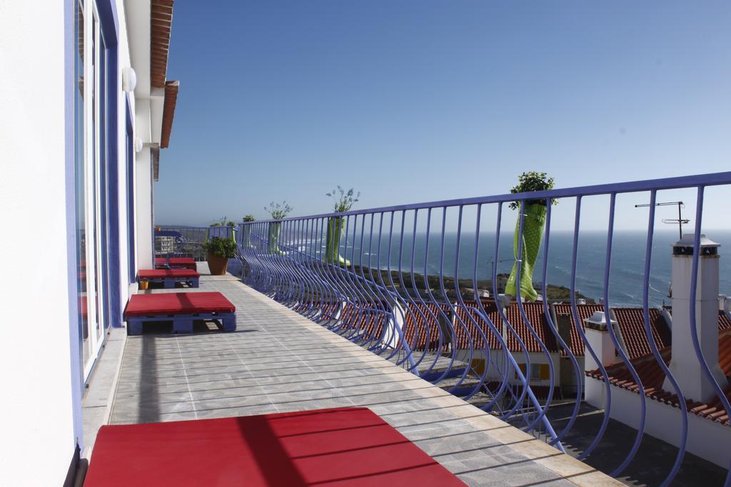 Хостел Chill In Ericeira Surf House Экстерьер фото