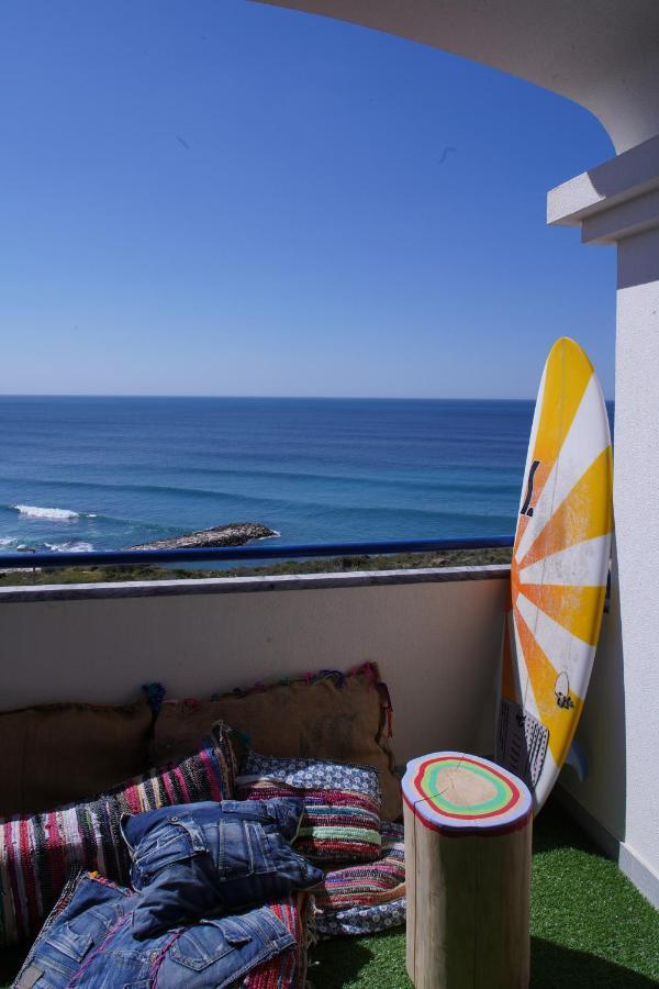 Хостел Chill In Ericeira Surf House Экстерьер фото