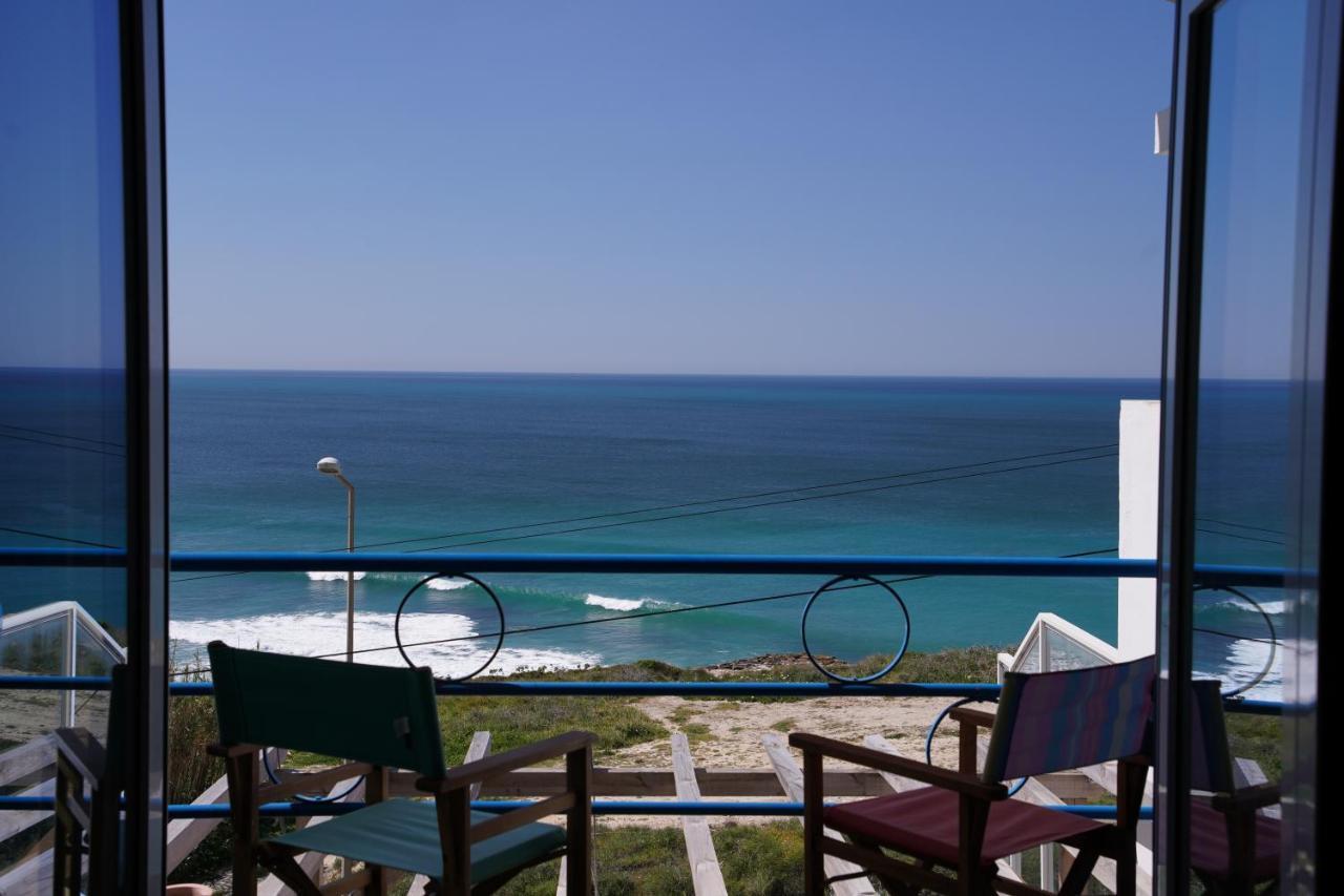 Хостел Chill In Ericeira Surf House Экстерьер фото
