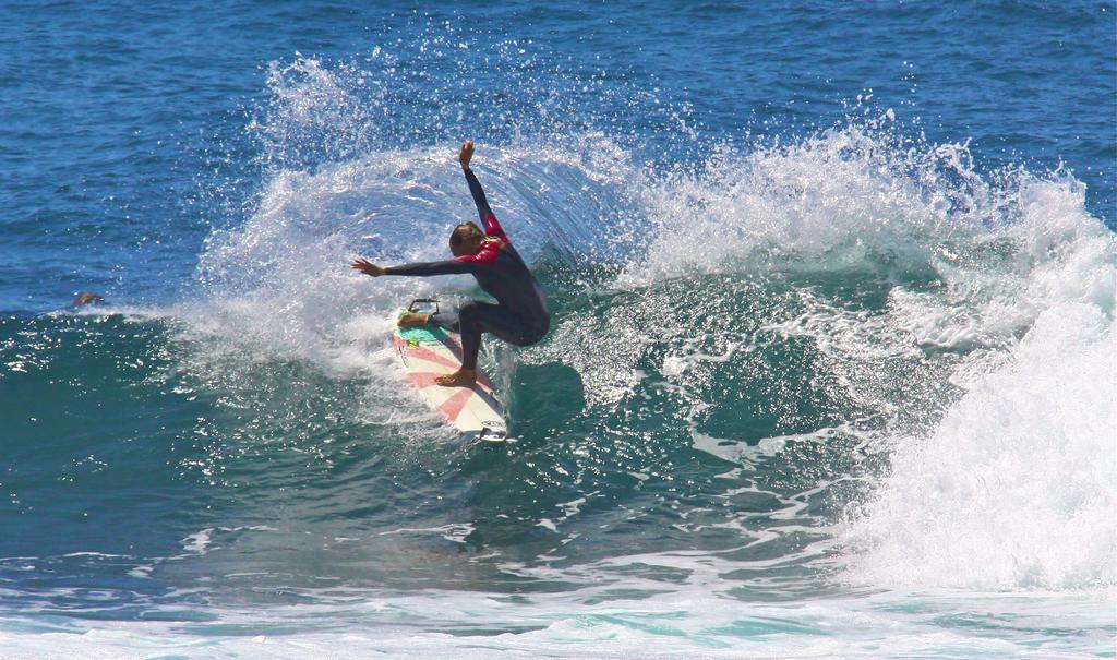 Хостел Chill In Ericeira Surf House Экстерьер фото